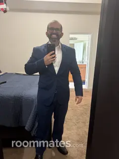 Roommate looking Miami FL, $900