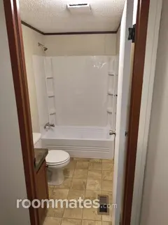 Room for rent in Novi, MI $550, house