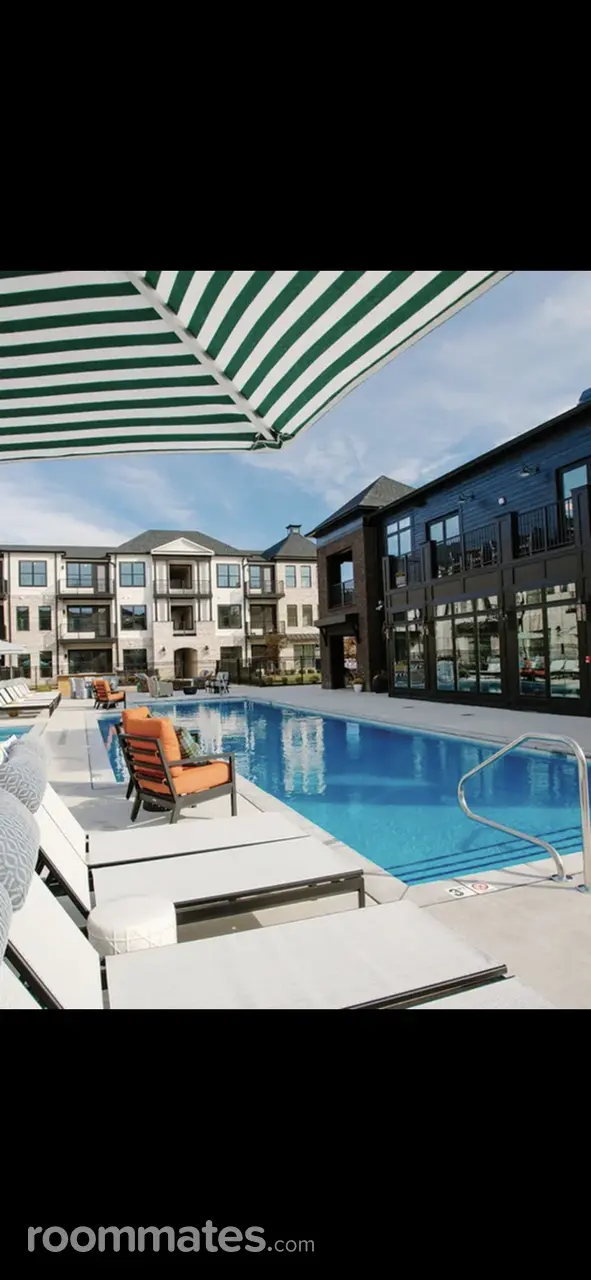 Profile photo 1 of 3