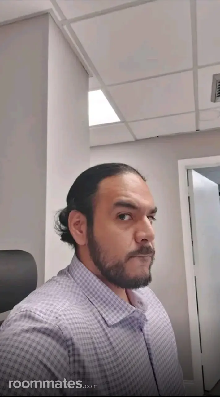 Profile photo 11 of 11