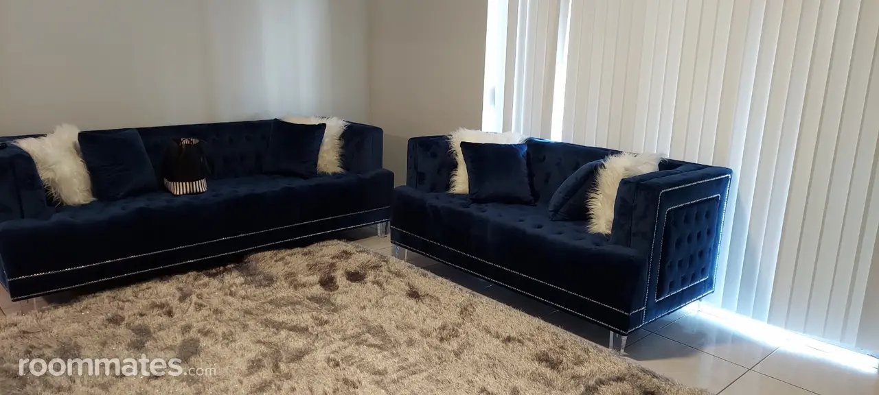 Profile photo 5 of 6