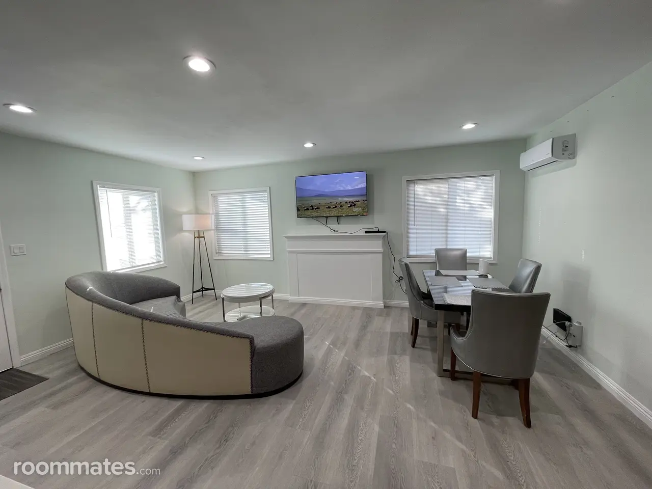 Profile photo 1 of 8