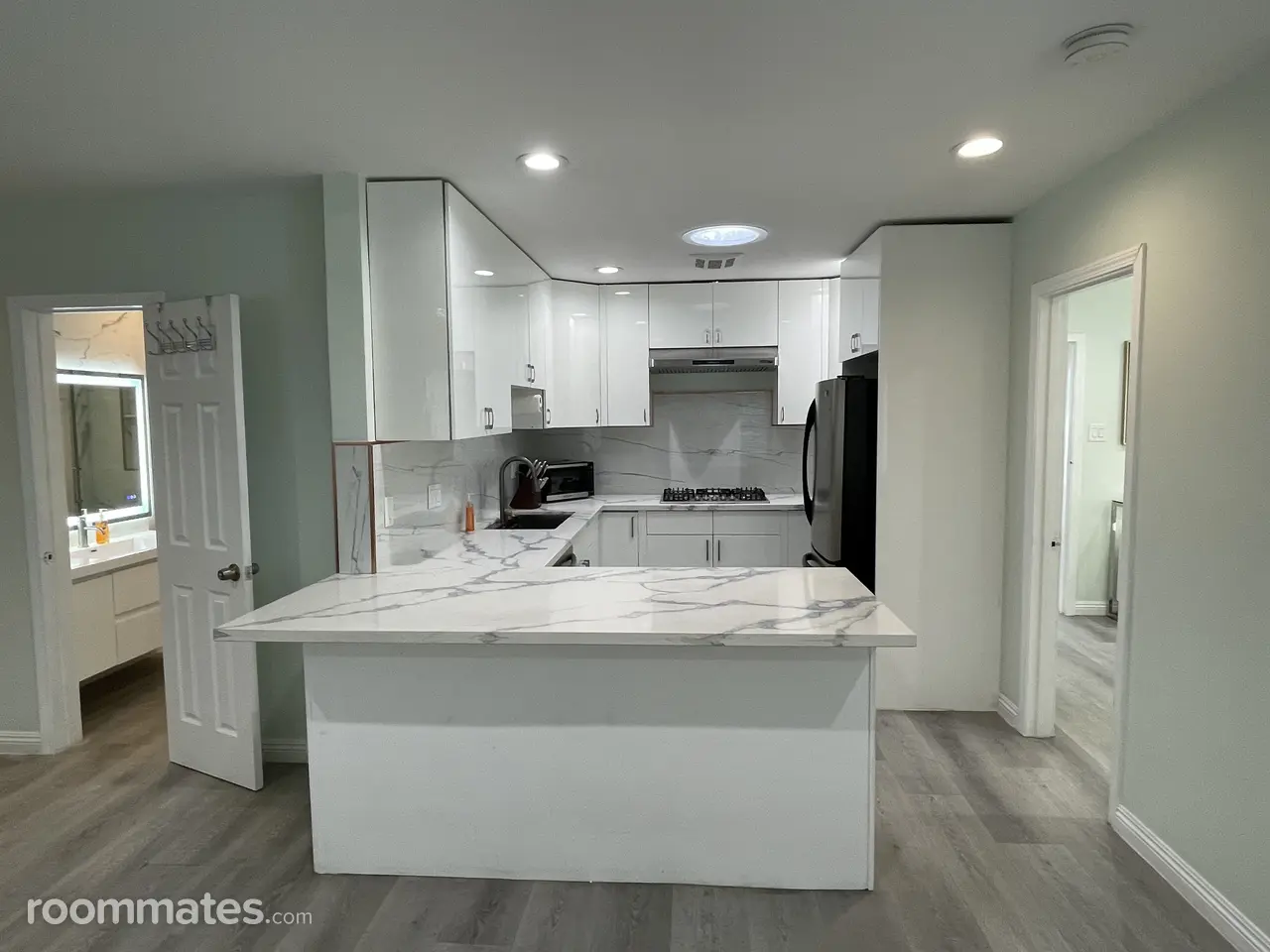 Profile photo 2 of 8