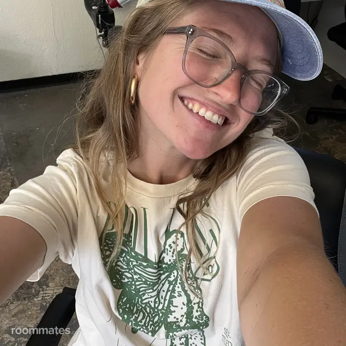 Roommate looking West Palm Beach, FL, $1000