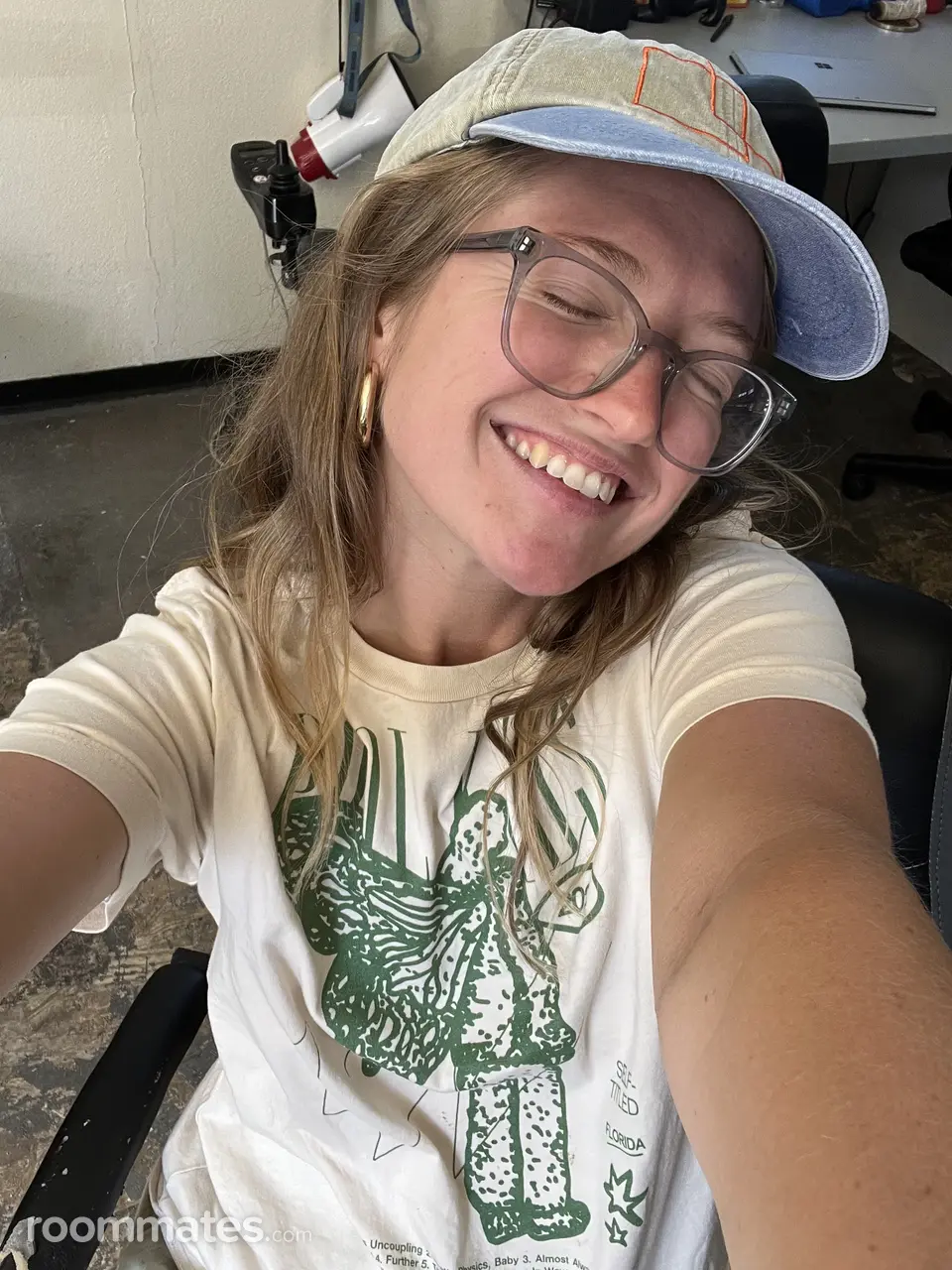 Profile photo 1 of 10