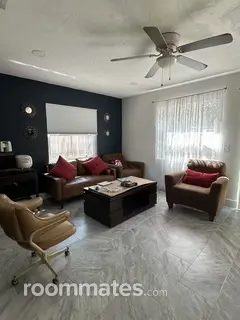 Room for rent in Orlando, FL $750, house