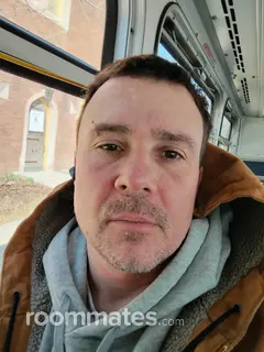 Roommate looking Chicago, IL, $1000