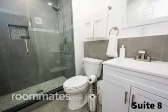 Room for rent in Charlotte, NC $1200, house