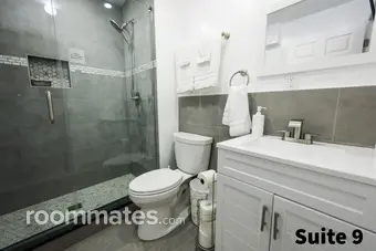 Room for rent in Charlotte, NC $1200, house