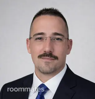 Roommate looking Chicago, IL, $700