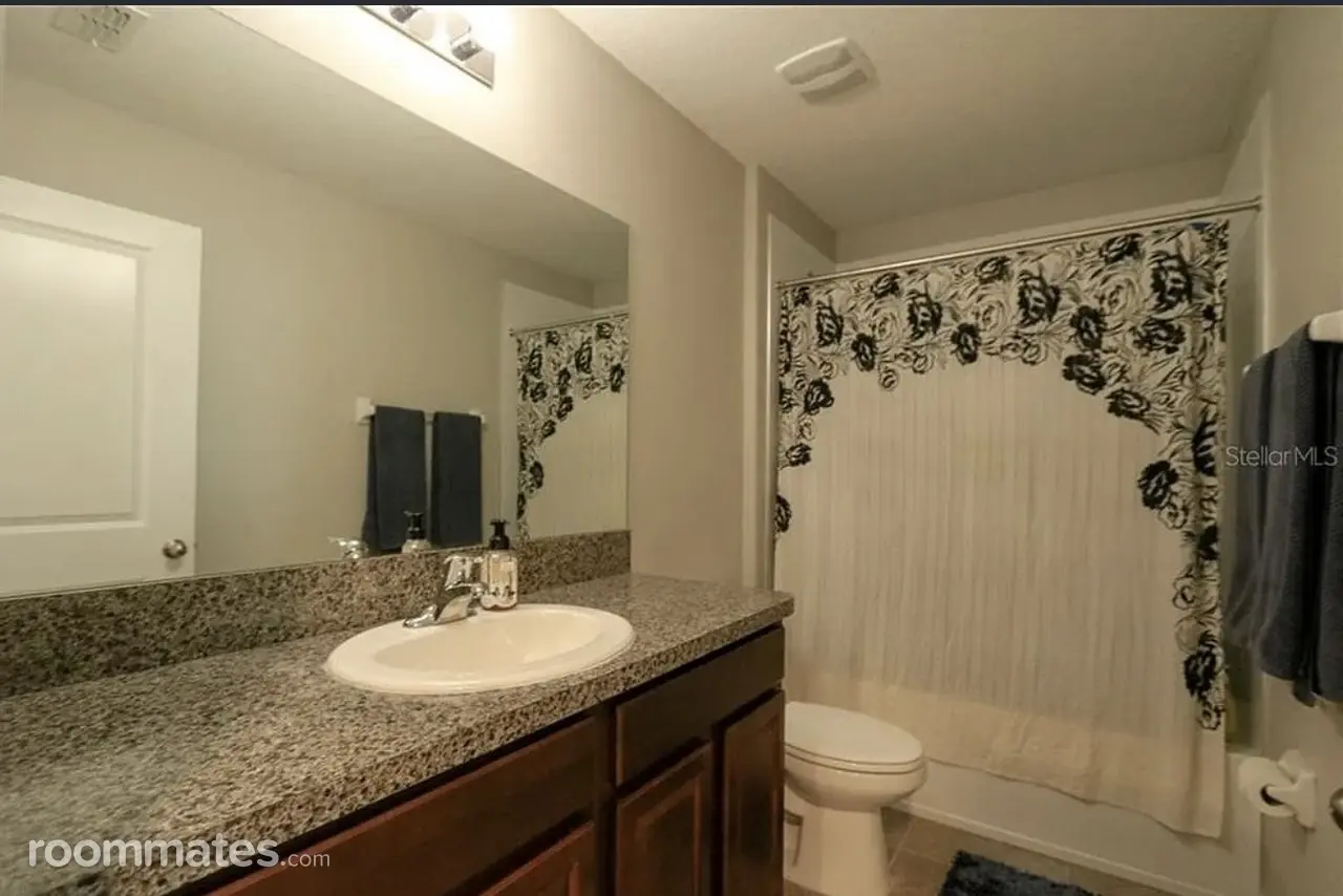 Profile photo 5 of 11