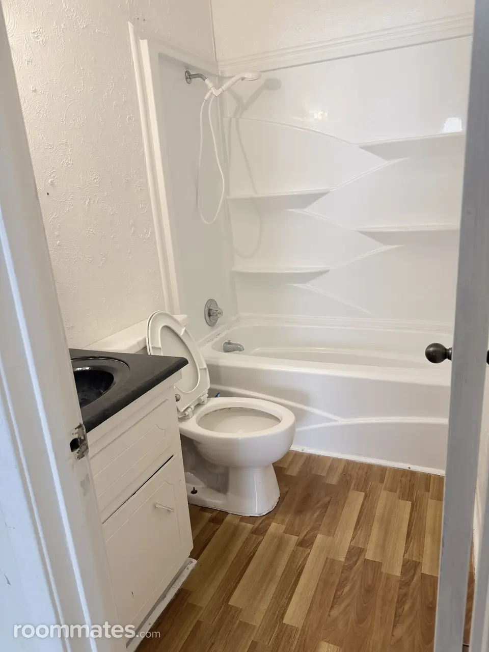 Profile photo 9 of 11