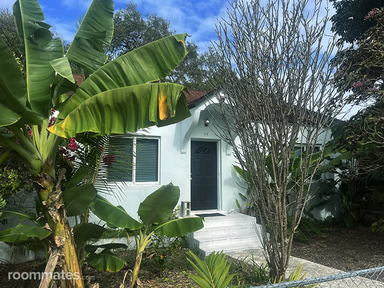 Profile photo 1 of 10