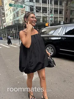 Roommate looking Reno, NV, $1000