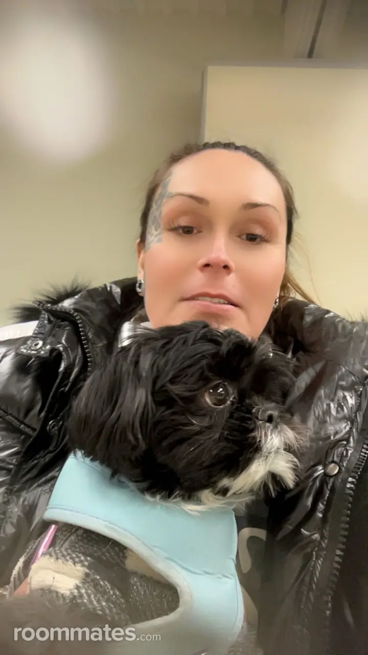 Profile photo 4 of 4