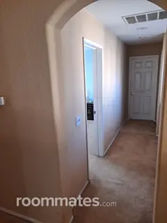 Room for rent in Corona, CA $900, house