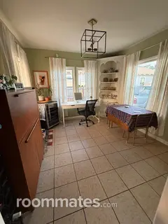 Room for rent in Long Beach, CA $1800, house