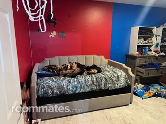 Room for rent in Colorado Springs, CO $950, house