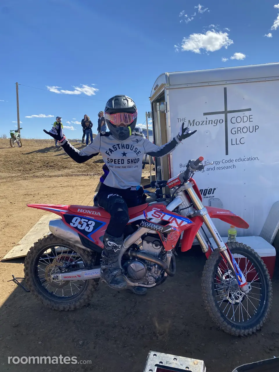 Profile photo 13 of 14