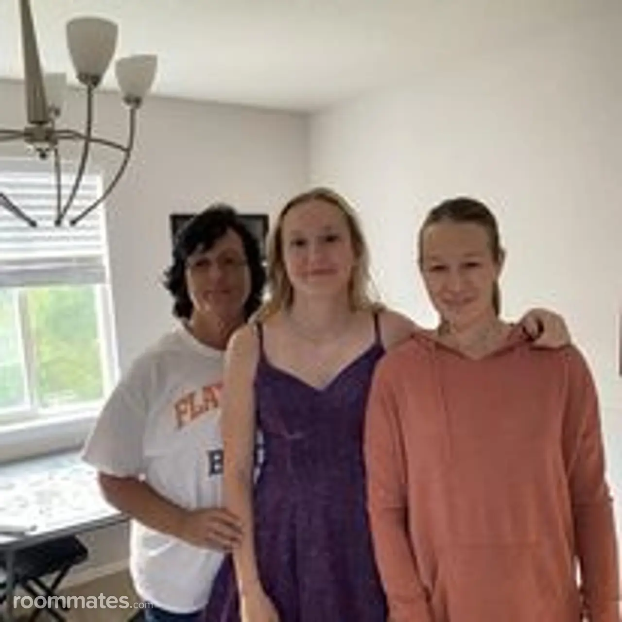 Profile photo 12 of 14