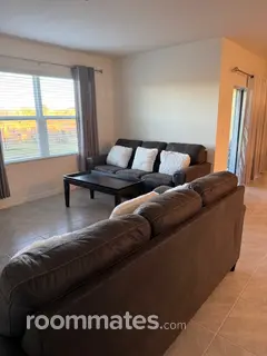 Room for rent in Melbourne, FL $1100, house