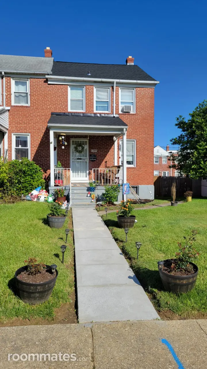 Profile photo 1 of 9