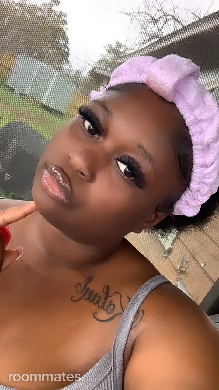 Profile photo 1 of 11