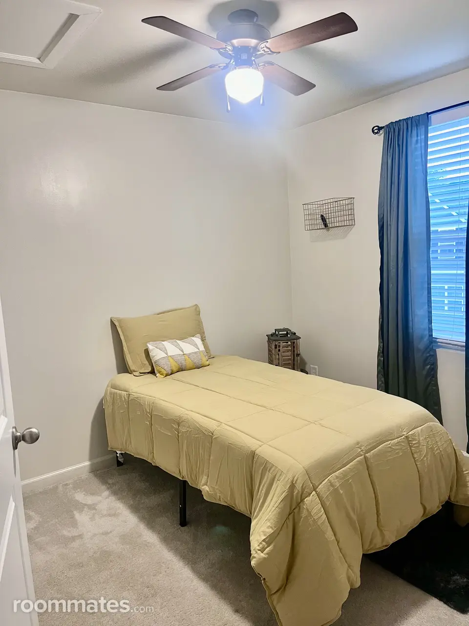 Profile photo 4 of 8