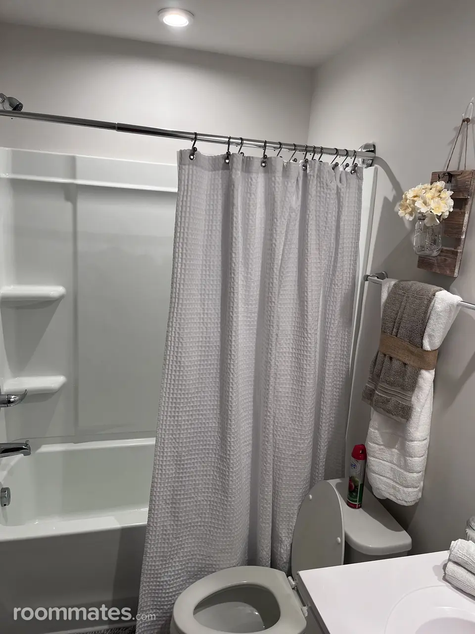 Profile photo 3 of 8