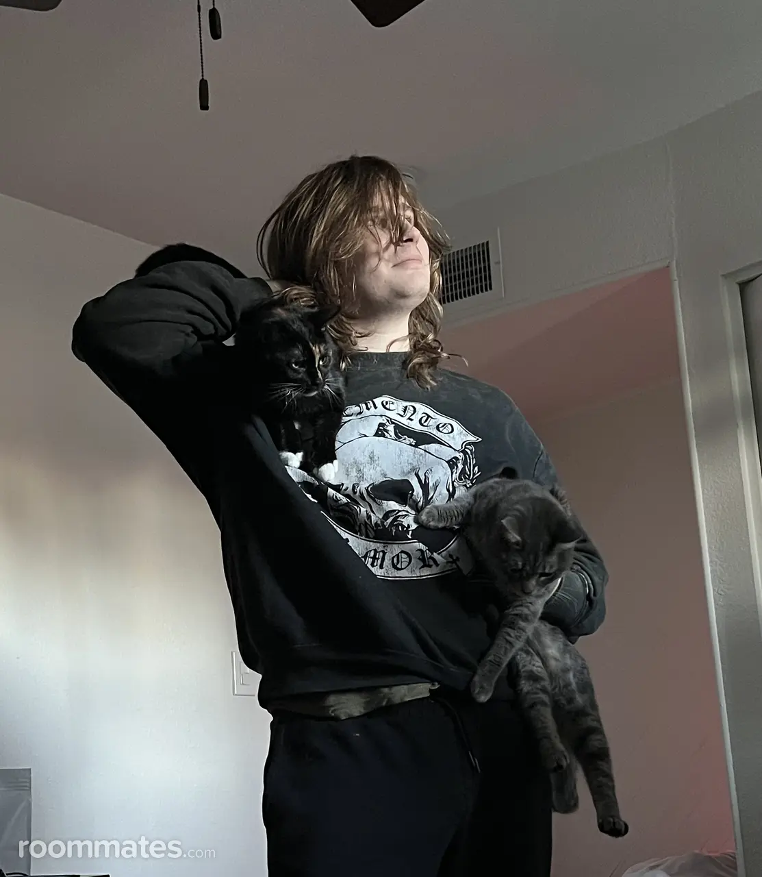 Profile photo 3 of 4