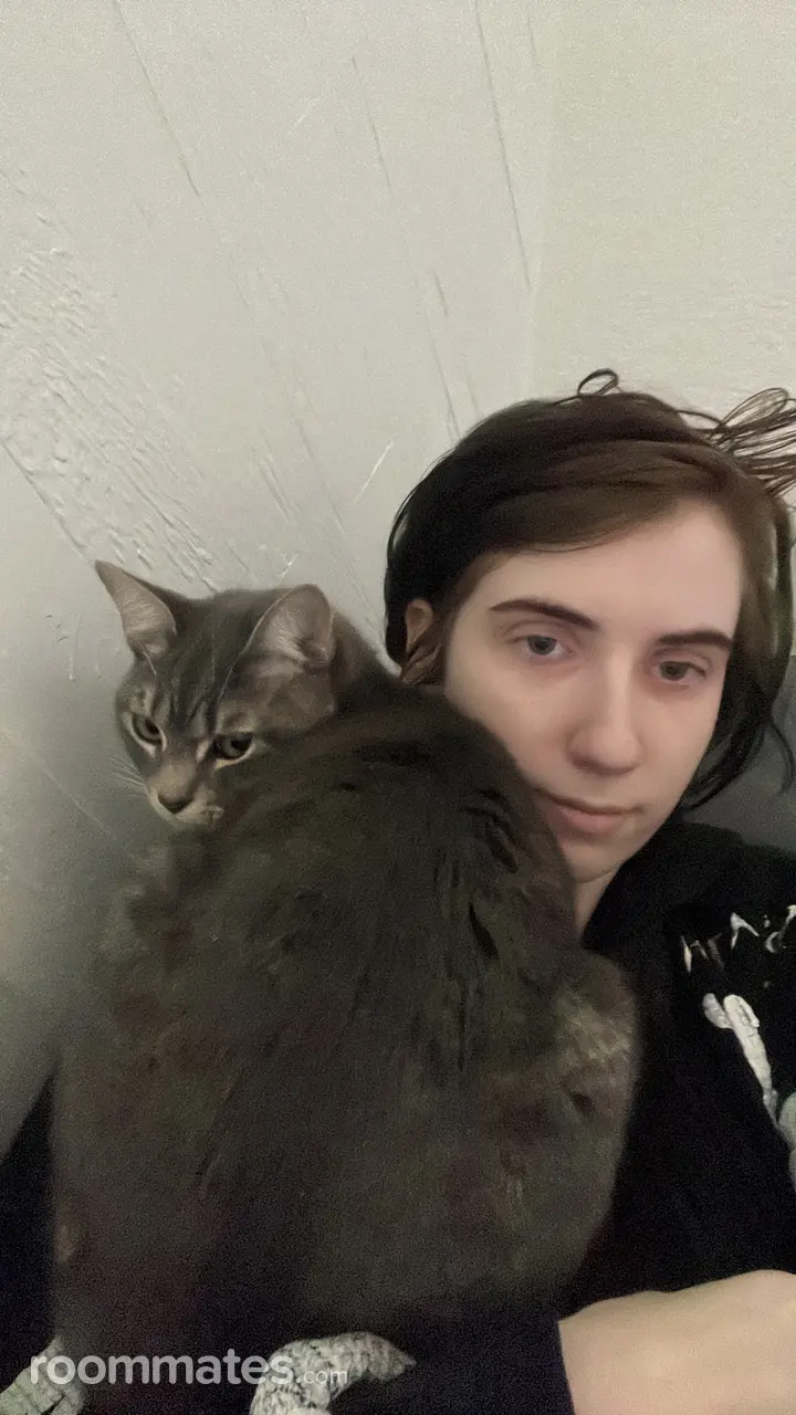 Profile photo 1 of 4