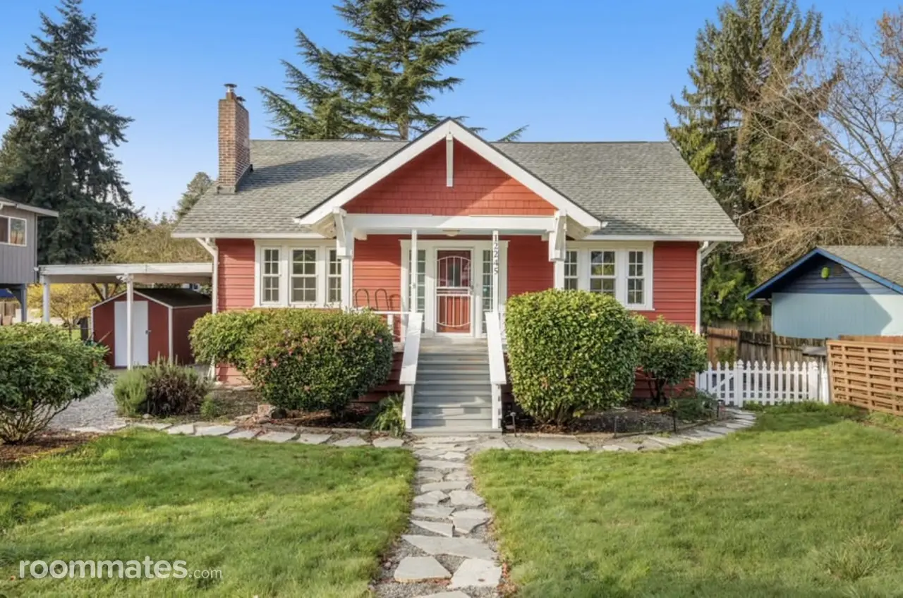 Profile photo 1 of 11