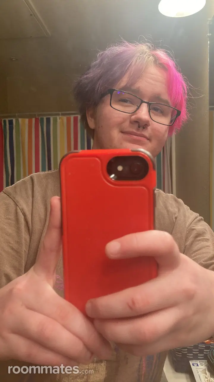 Profile photo 1 of 1