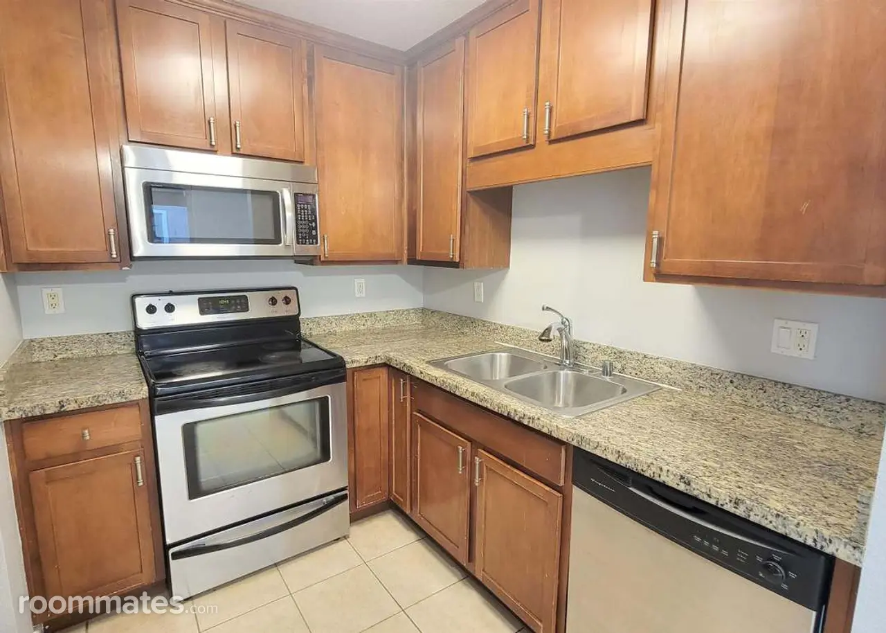 Profile photo 8 of 11