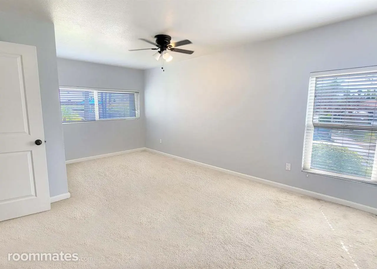 Profile photo 2 of 11