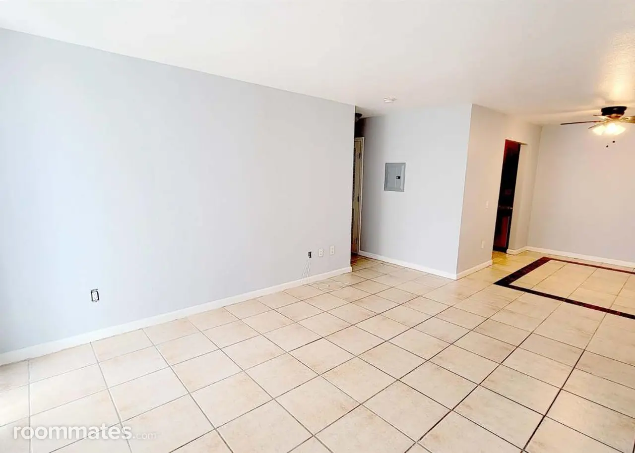 Profile photo 4 of 11