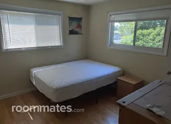Room for rent in Oak Harbor, WA $1100, house