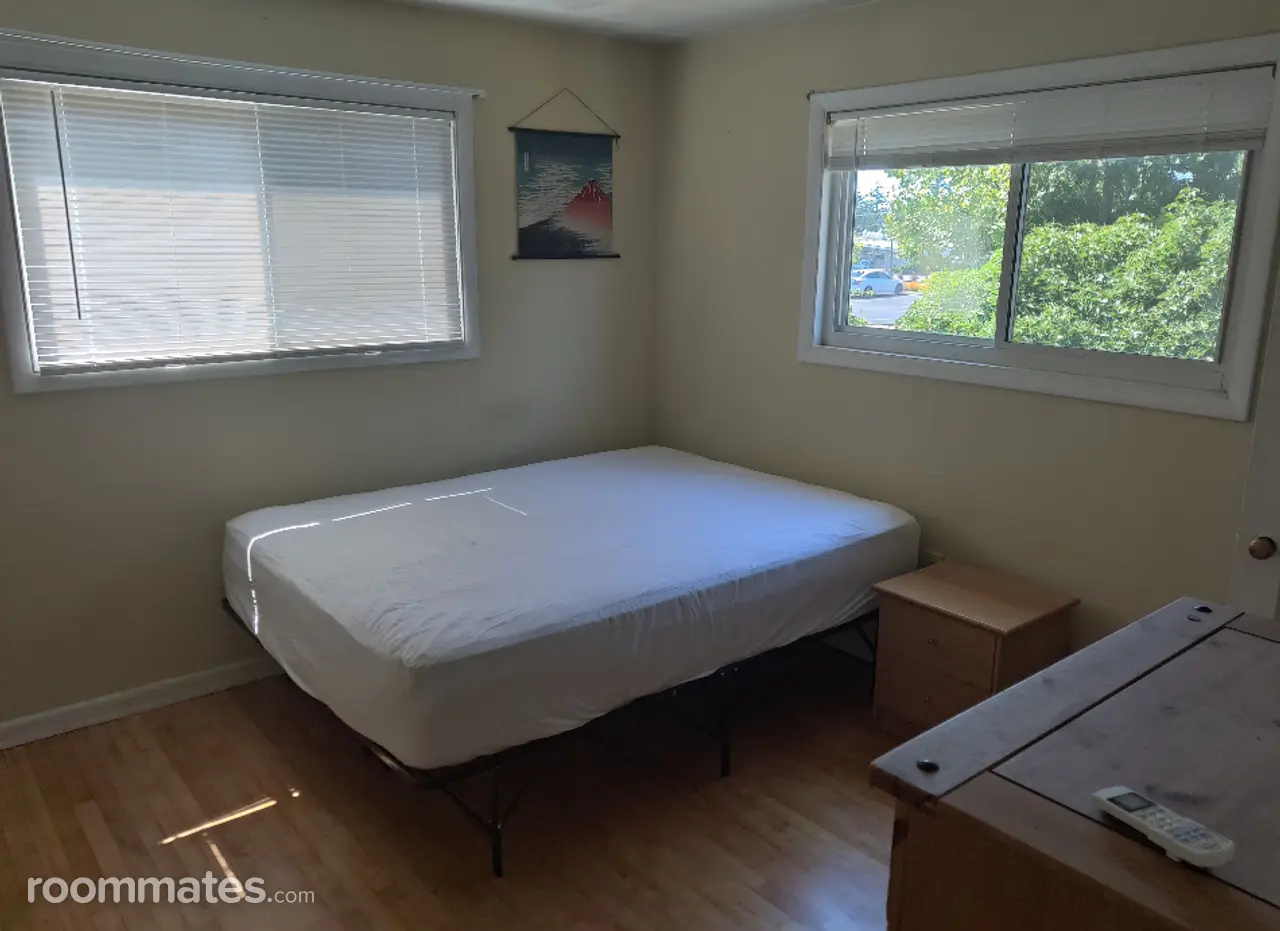 Profile photo 1 of 4