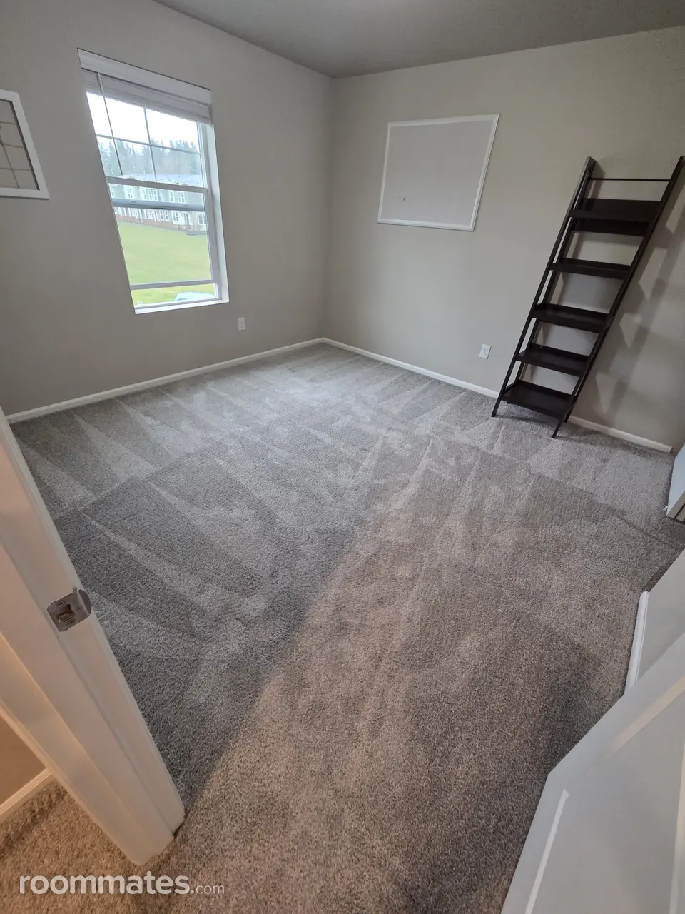 Profile photo 6 of 8