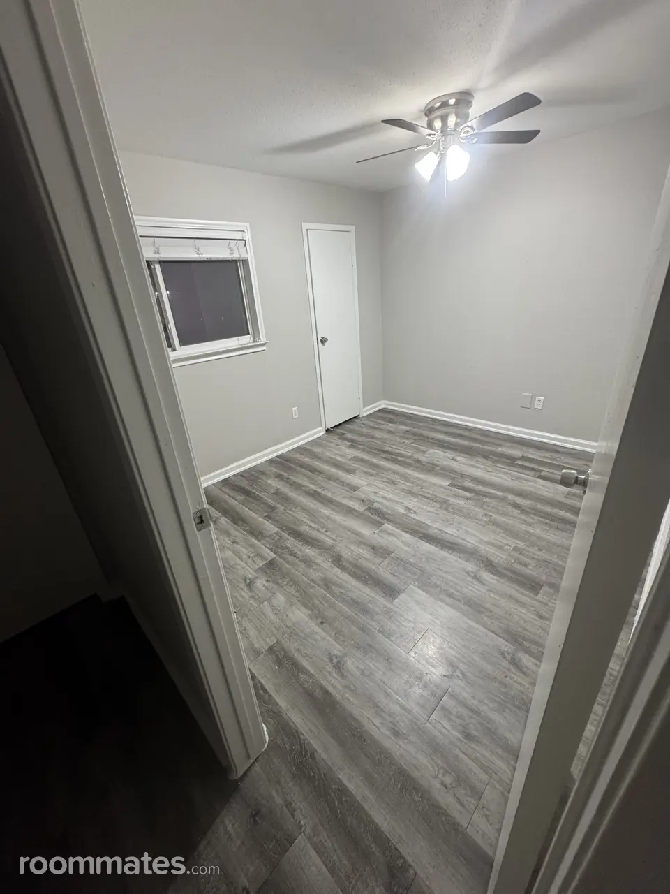 Profile photo 4 of 11