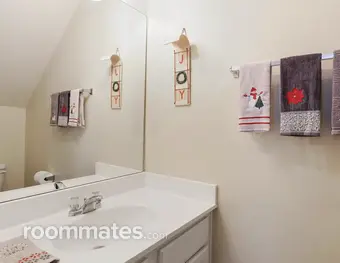 Room for rent in Alpharetta, GA $1000, townhouse
