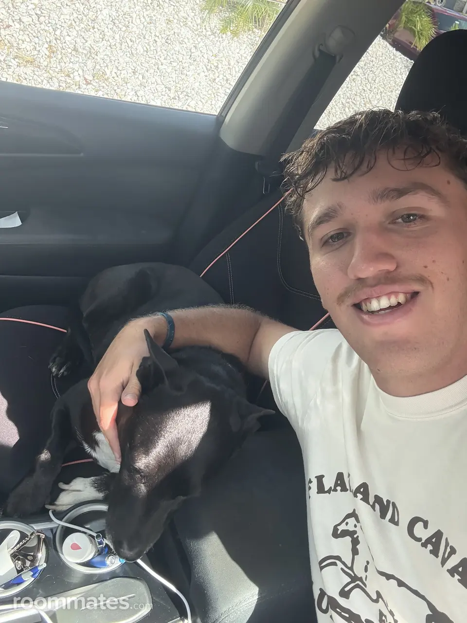 Profile photo 11 of 11