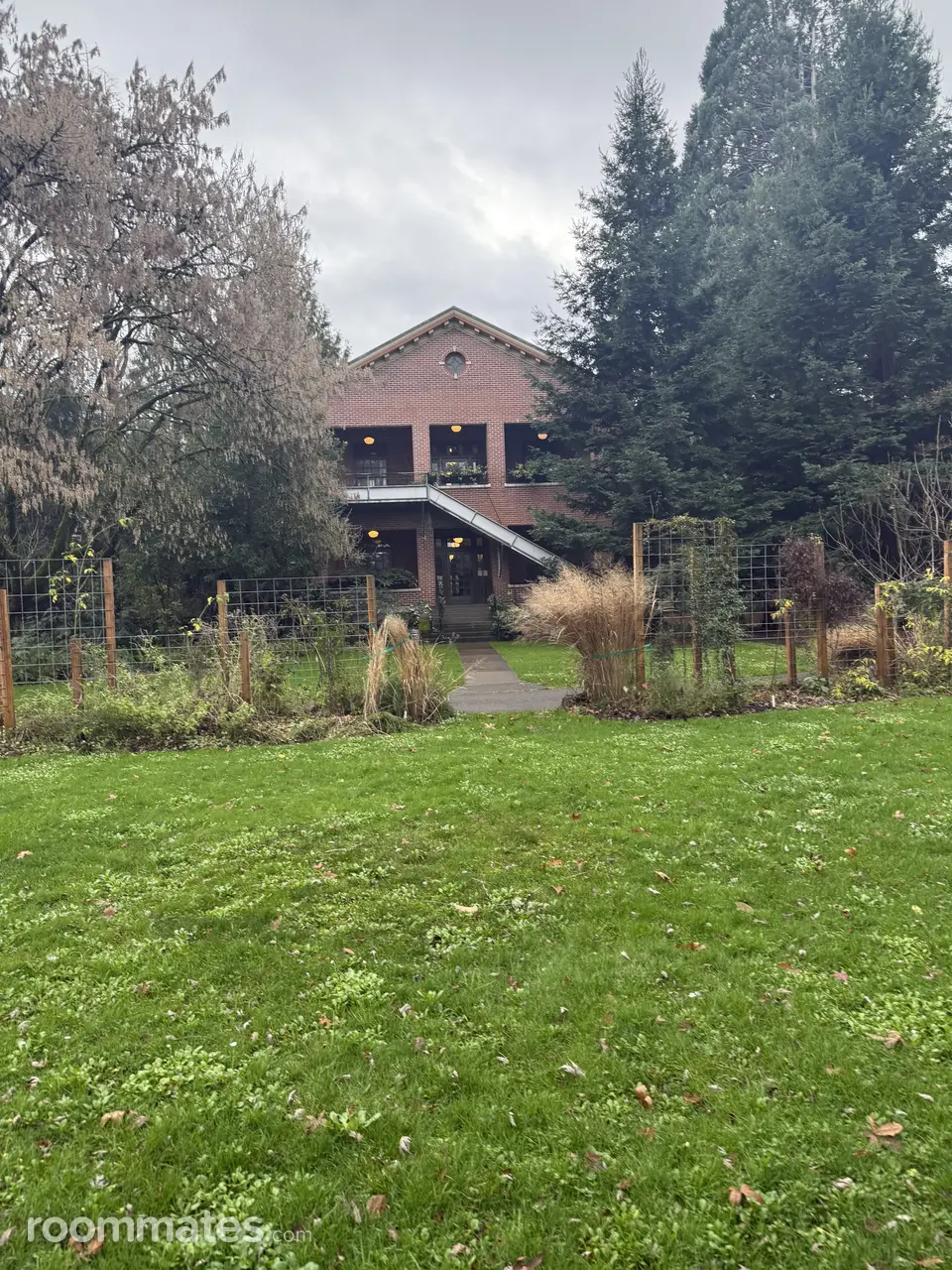 Profile photo 4 of 8