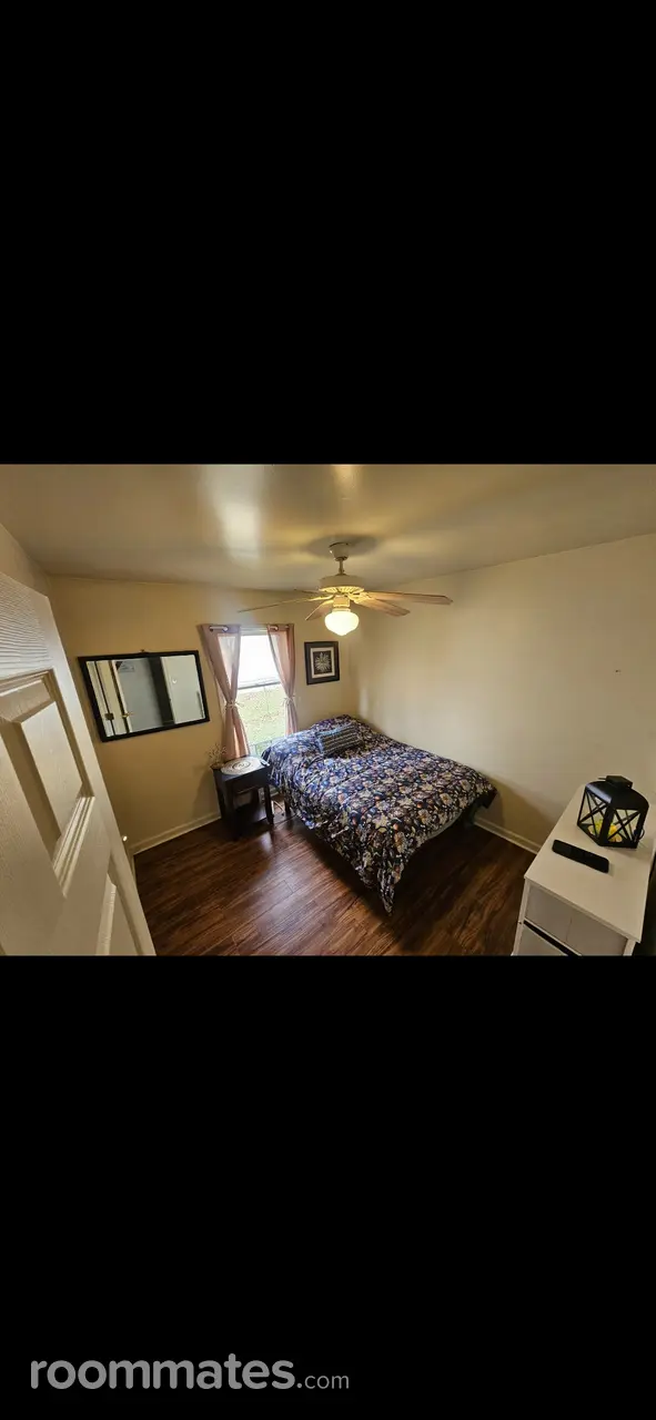 Profile photo 2 of 3