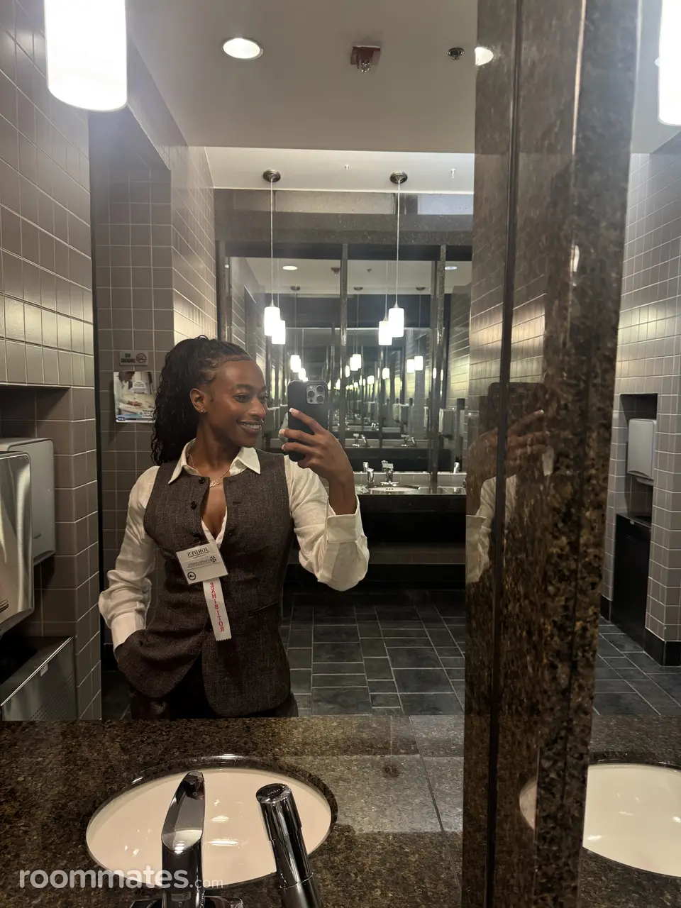 Profile photo 11 of 12