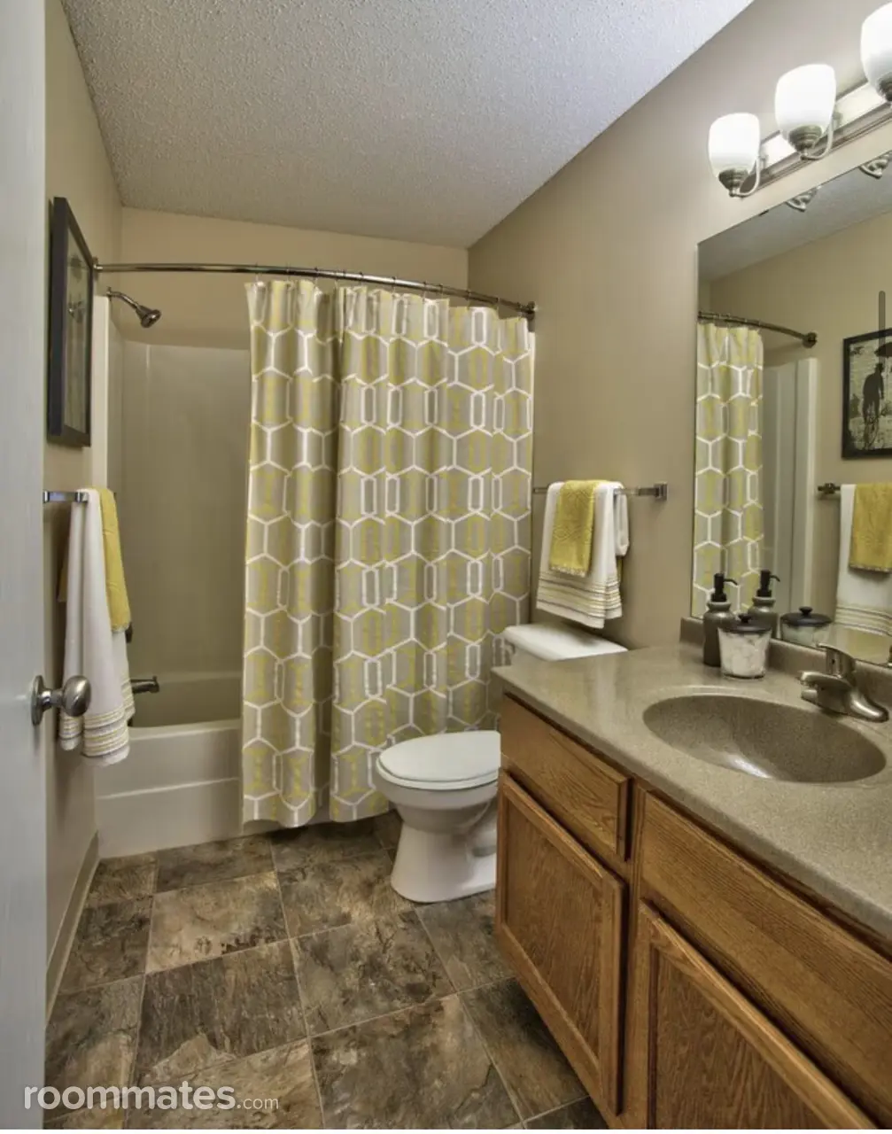 Profile photo 5 of 6