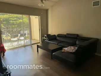 Room for rent in Pompano Beach, FL $1250, house