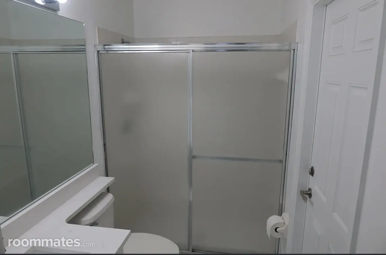 Profile photo 1 of 3