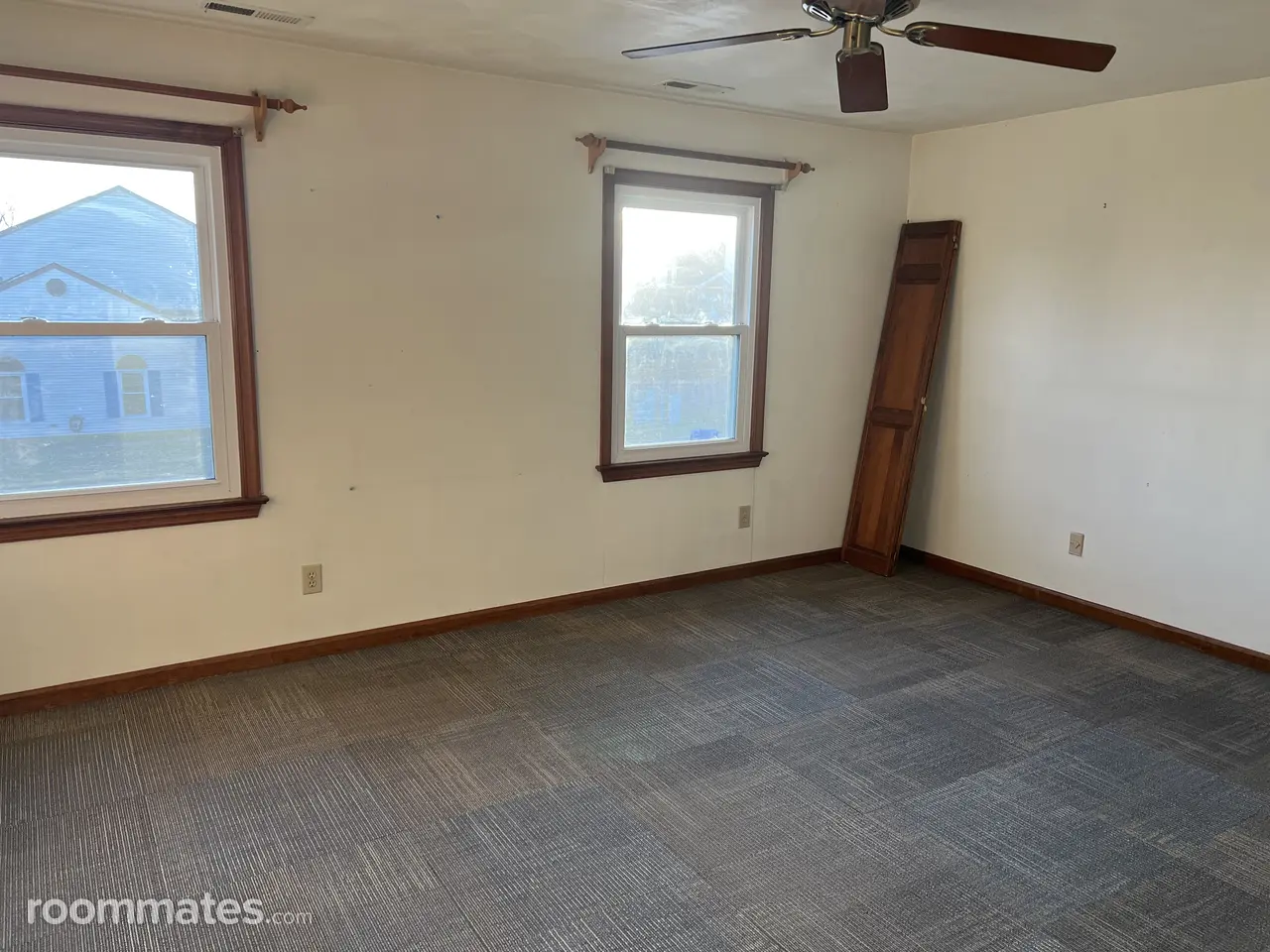 Profile photo 1 of 11