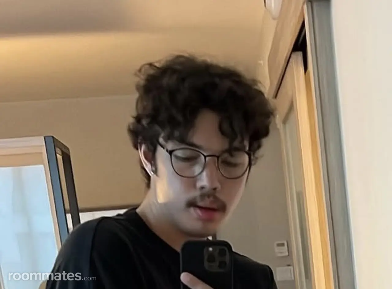 Profile photo 11 of 11